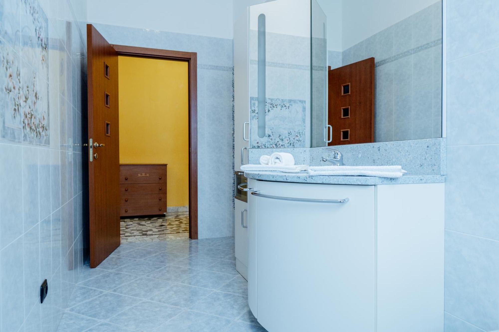 Luxe Apartment Near Milano, Rho Fiera E Mxp Busto Arsizio Extérieur photo